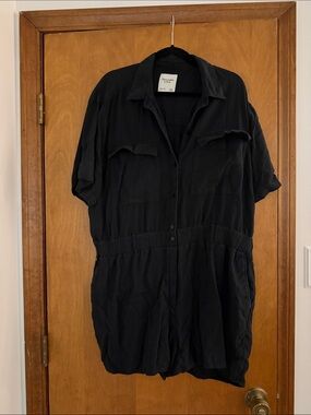 Abercrombie & Fitch Black Short-Sleeve Romper